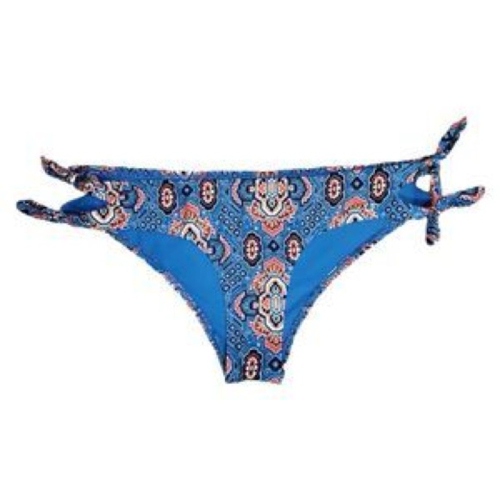 Hollister Women’s Pink and Blue Aztec Bikini Bottom